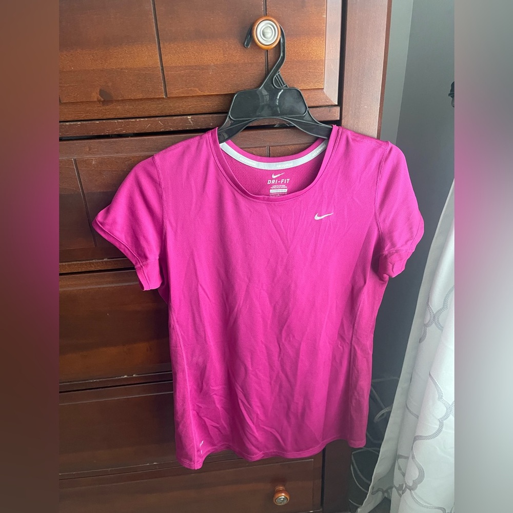 Nike exercise top, gently worn